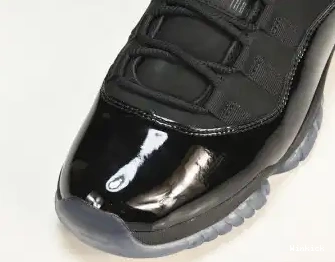 GOWN JORDAN 378037-005 - AND CAP RETRO 11 0413